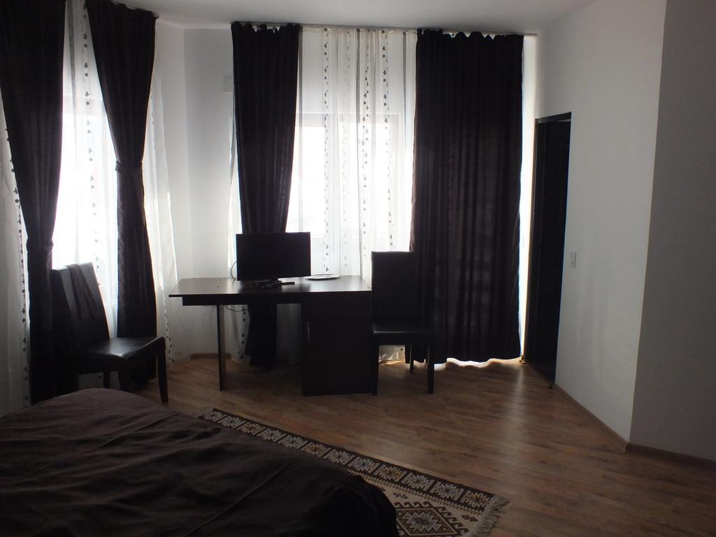 ホテル Pensiunea Eliza Podu Cosnii 部屋 写真